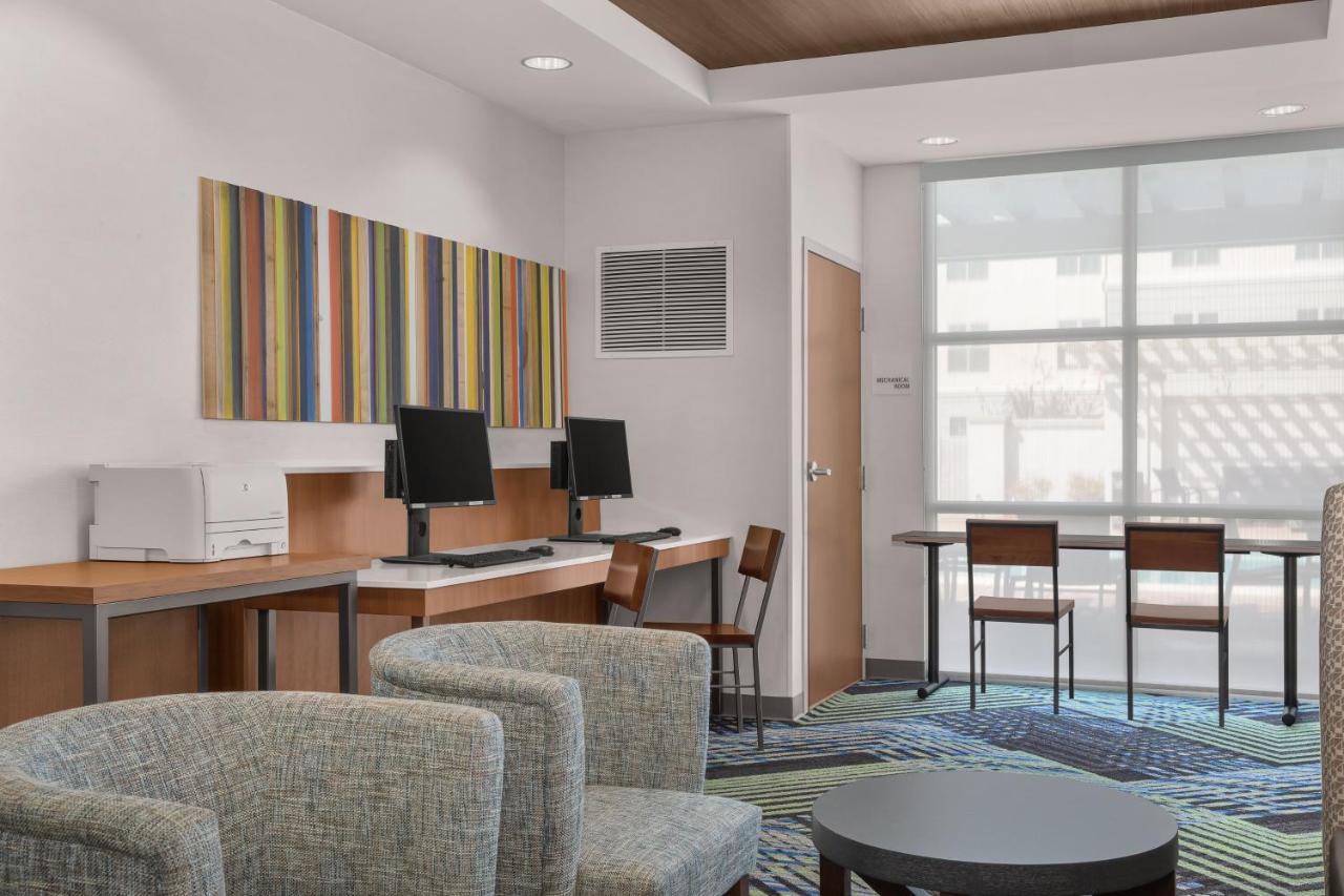 Holiday Inn Express Hotel & Suites Sacramento Airport Natomas, An Ihg Hotel Екстериор снимка